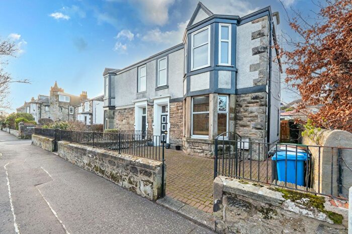 4 Bedroom Semi Detached House For Sale In Kirkbank Road, Burntisland, KY3
