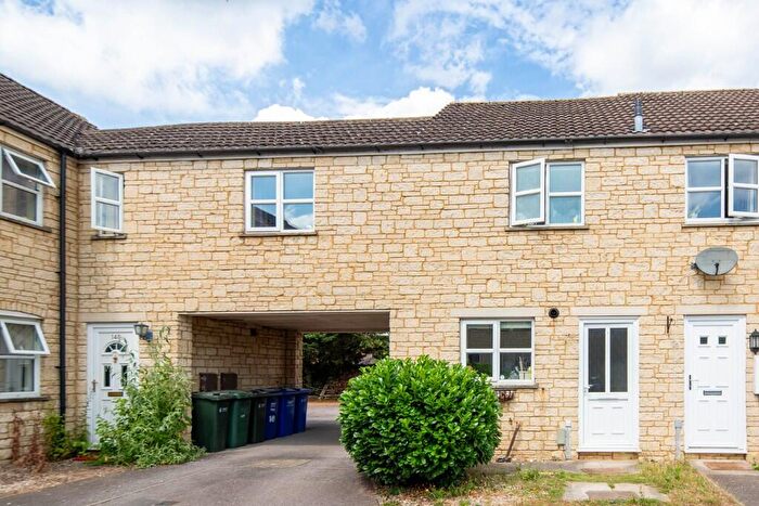 2 Bedroom Terraced House For Sale In Avocet Way, Bicester, Oxfordshire, OX26