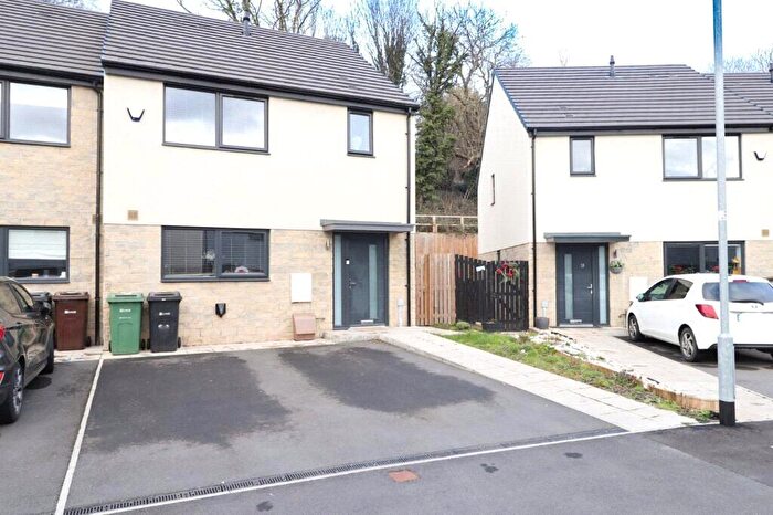 3 Bedroom House To Rent In Park Meadow Lane, LS12