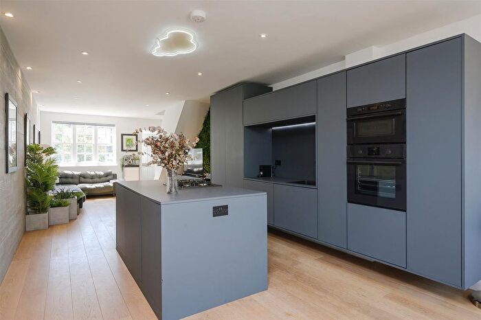3 Bedroom Property To Rent In Church Lane, Wimbledon, SW19