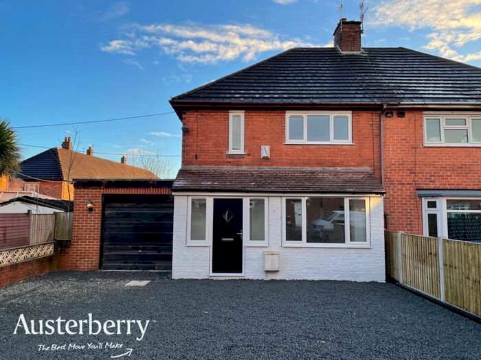 3 Bedroom Semi-Detached House To Rent In Emsworth Road, Blurton, Stoke-On-Trent, Staffordshire, ST3