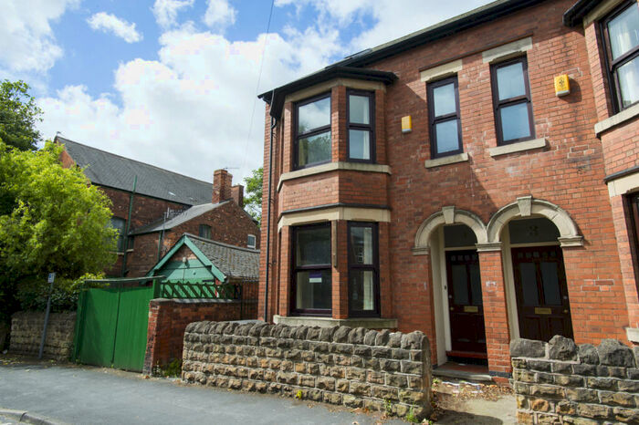 7 Bedroom Semi-Detached House To Rent In Kimbolton Avenue, Lenton, Nottingham, NG7