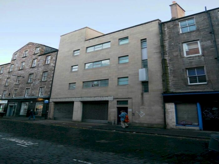 2 Bedroom Flat To Rent In West Crosscauseway, Edinburgh, EH8