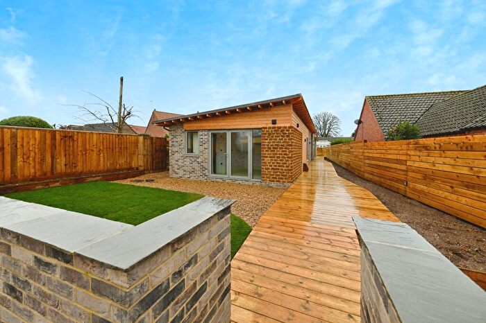 4 Bedroom Bungalow For Sale In Common Road, Snettisham, PE31