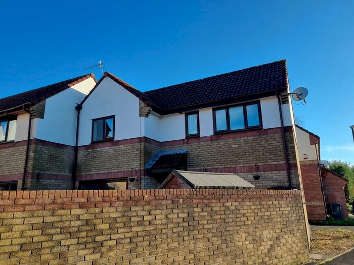 3 Bedroom Semi-Detached House To Rent In The Briars, Backwell, Bristol, BS48