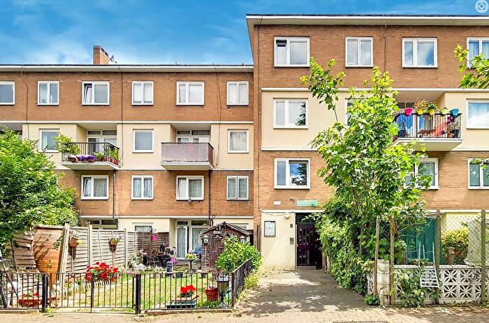 1 Bedroom Flat To Rent In Durnsford Road, London, SW19