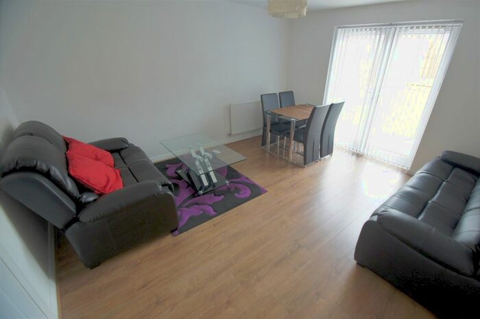 3 Bedroom End Of Terrace House To Rent In Signals Drive, Coventry, CV3