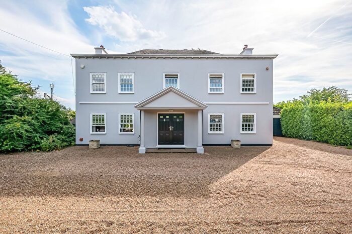 4 Bedroom Detached House For Sale In London Road, West Kingsdown, TN15