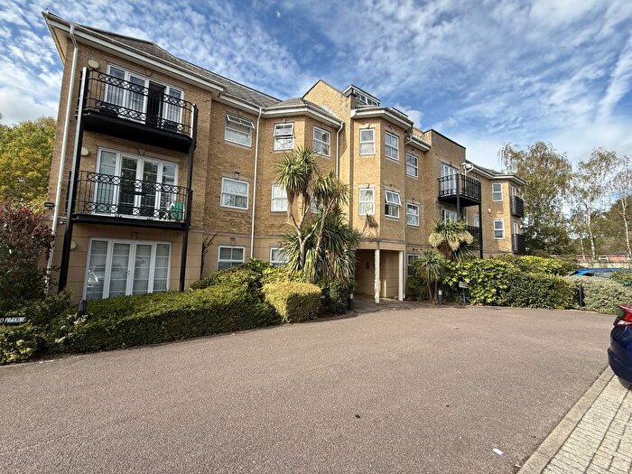 2 Bedroom Flat To Rent In Sovereign Court, HA6