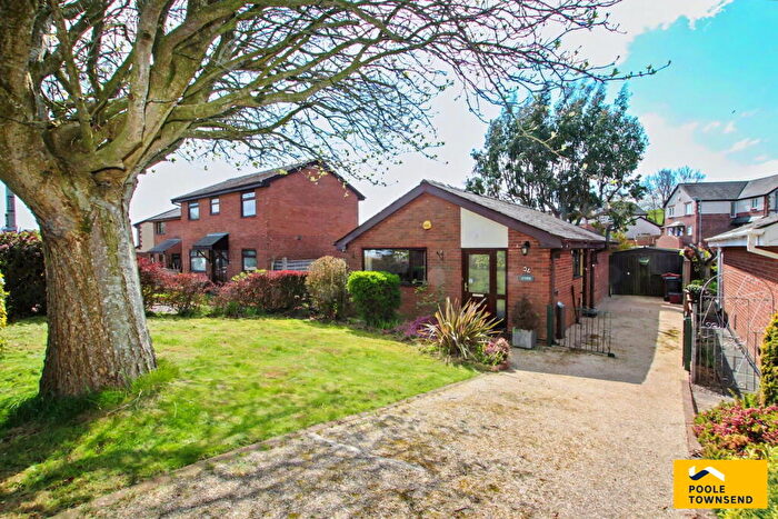 2 Bedroom Detached Bungalow For Sale In Holbeck Park Avenue, Barrow-in-furness, LA13