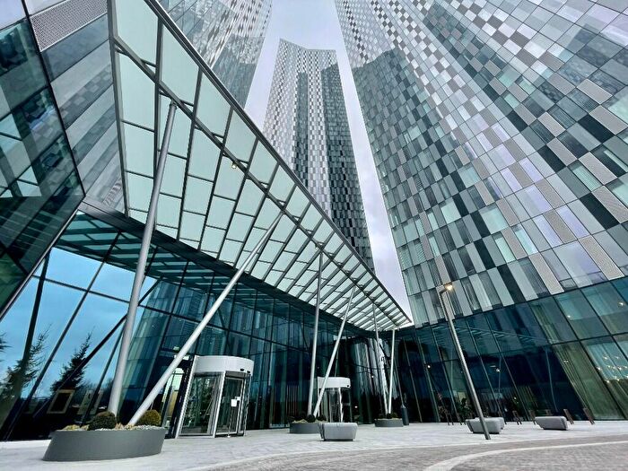 3 Bedroom Apartment To Rent In East Tower, Deansgate Square, Owen Street, Manchester, M15