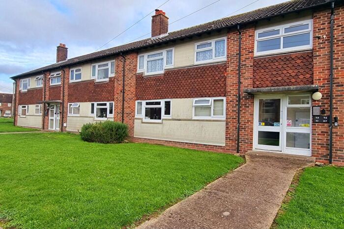 2 Bedroom Flat For Sale In Homefield Road, Westbourne, PO10