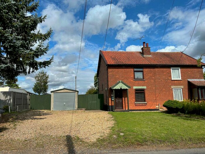 2 Bedroom Semi-Detached House For Sale In Church Road, South Lopham, Diss, IP22