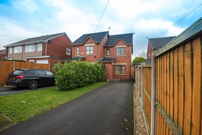 3 Bedroom Semi-Detached House For Sale In Tennyson Drive, Ormskirk, L39