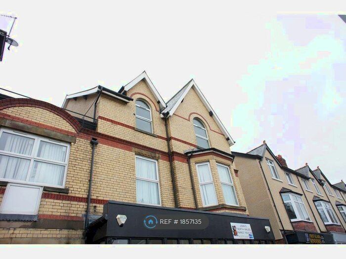 1 Bedroom Flat To Rent In Greenfield Road, Colwyn Bay, LL29
