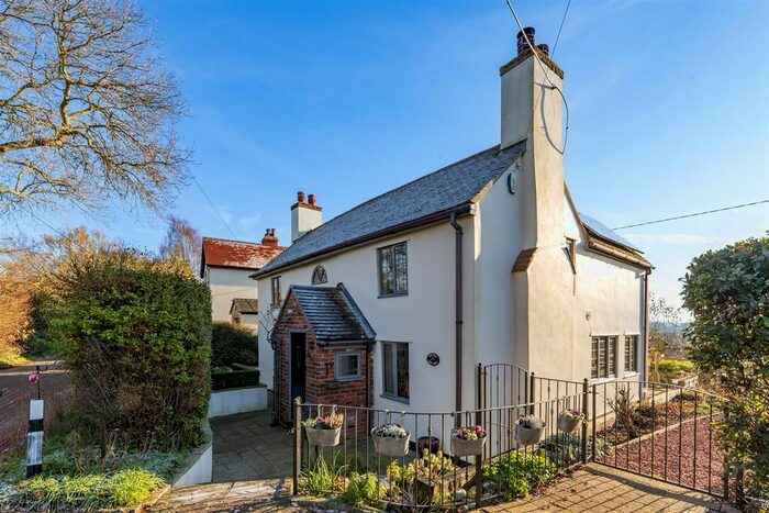 4 Bedroom Detached House For Sale In Colchester Road, Stones Green, Harwich, CO12