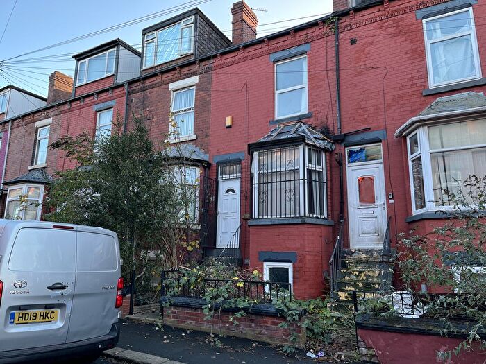 4 Bedroom Property For Sale In Nowell Mount, Leeds, West Yorkshire, LS9