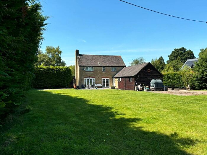 4 Bedroom Detached House For Sale In Fovant, Wiltshire, SP3