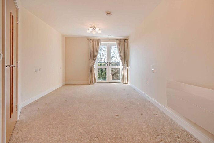 1 Bedroom Retirement Property To Rent In Field Close, Cottingham, East Riding Of Yorkshire, HU16