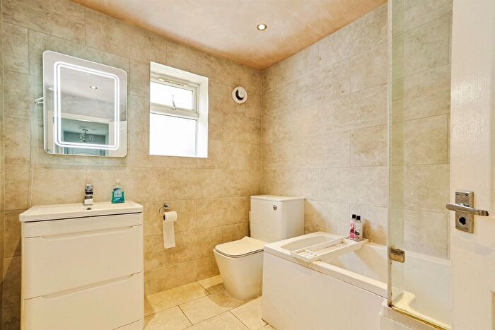 3 Bedroom Detached Bungalow For Sale In Tyersal Crescent, Bradford, BD4