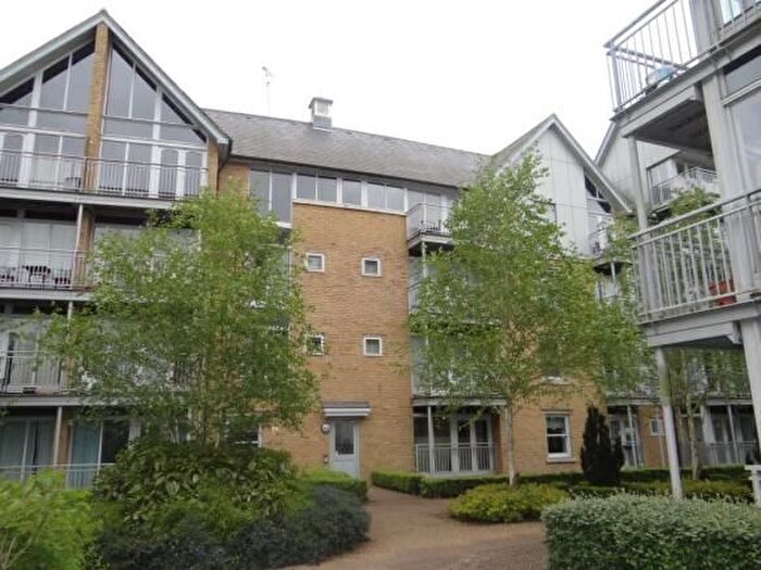 3 Bedroom Flat To Rent In Bingley Court, Canterbury, CT1