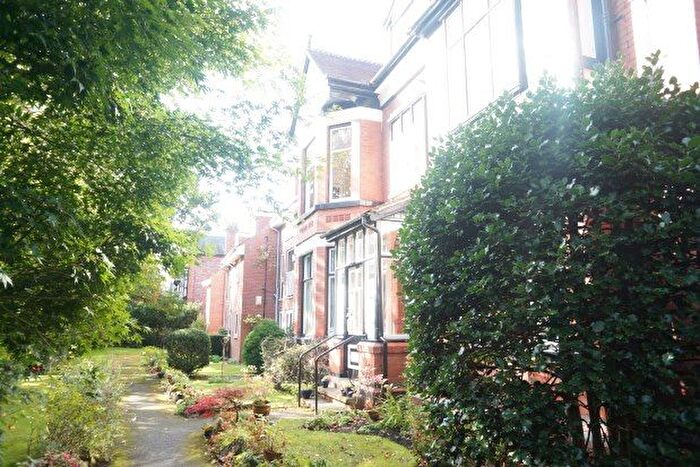 2 Bedroom Flat To Rent In Parkfield Road South, Manchester, M20