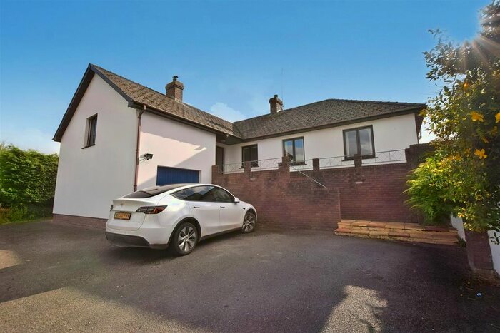 4 Bedroom Detached Bungalow For Sale In Llwyncelyn, Cilgerran, Cardigan, SA43