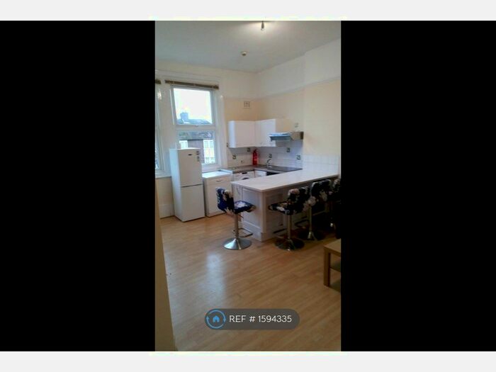 1 Bedroom Flat To Rent In Pierrepoint Road, London, W3