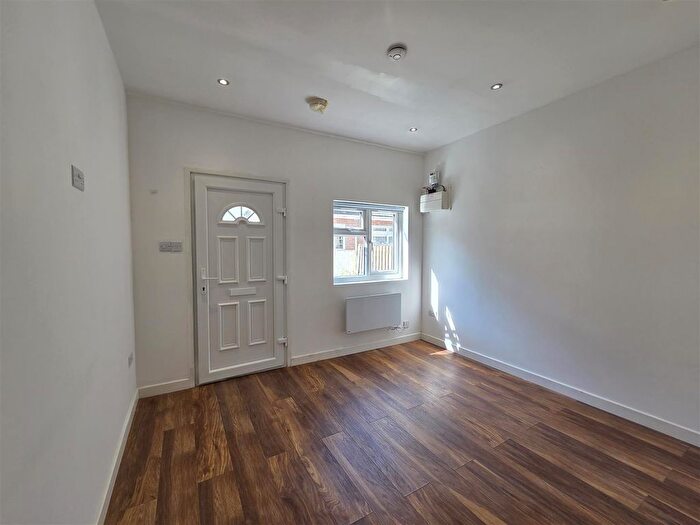 1 Bedroom Flat To Rent In Myra Street, London, SE2