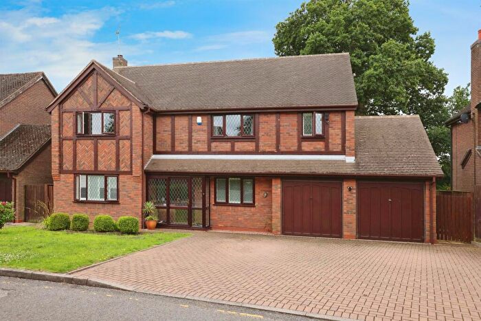 4 Bedroom Detached House For Sale In Highgrove, Coventry, CV4