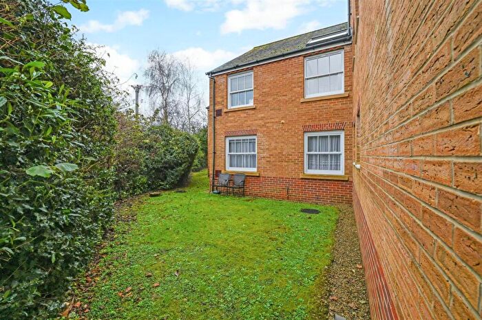 1 Bedroom Retirement Property For Sale In Stockbridge Road, Chichester, PO19