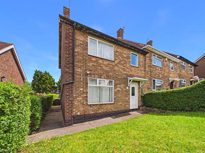 3 Bedroom End Of Terrace House To Rent In Trinstead Way, Bestwood Park, Nottingham, NG5