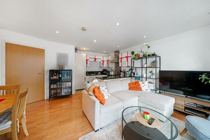 1 Bedroom Apartment For Sale In The Galley, Basin Approach, Gallions Reach, E16