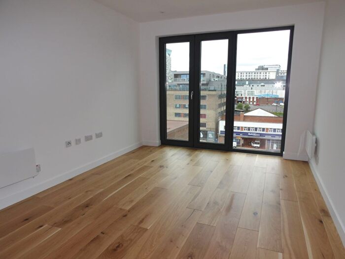 1 Bedroom Property To Rent In The Axium, Birmingham, B1