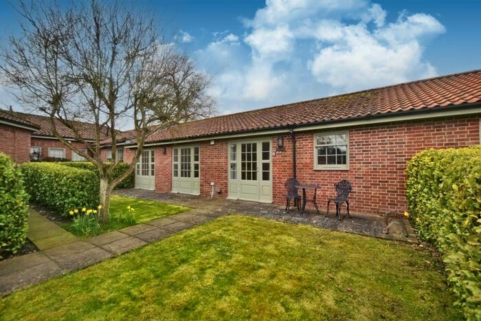 3 Bedroom Cottage To Rent In The Old Vicarage, Walsingham., NR22