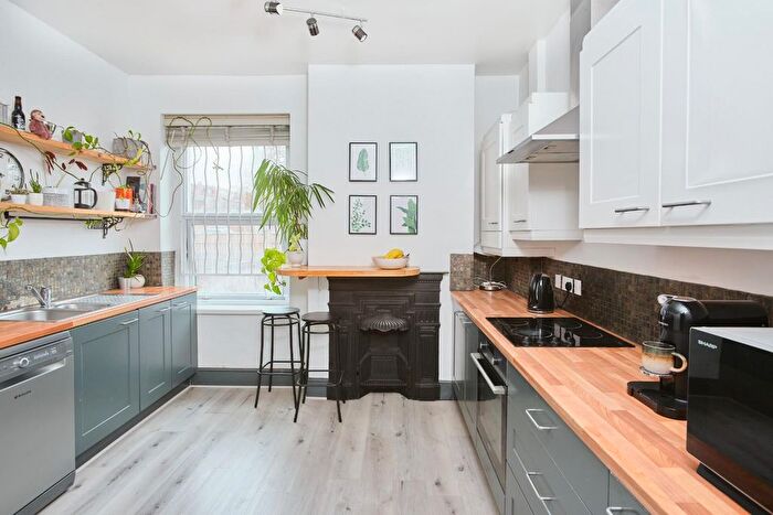 4 Bedroom Maisonette For Sale In Kings Road, Brislington, BS4