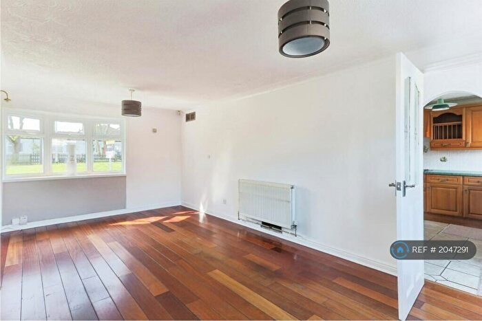 3 Bedroom Terraced House To Rent In Camplea Croft, Birmingham, B37