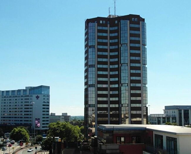 1 Bedroom Apartment To Rent In Metropolitan House, Hagley Road, Birmingham City Centre, B16