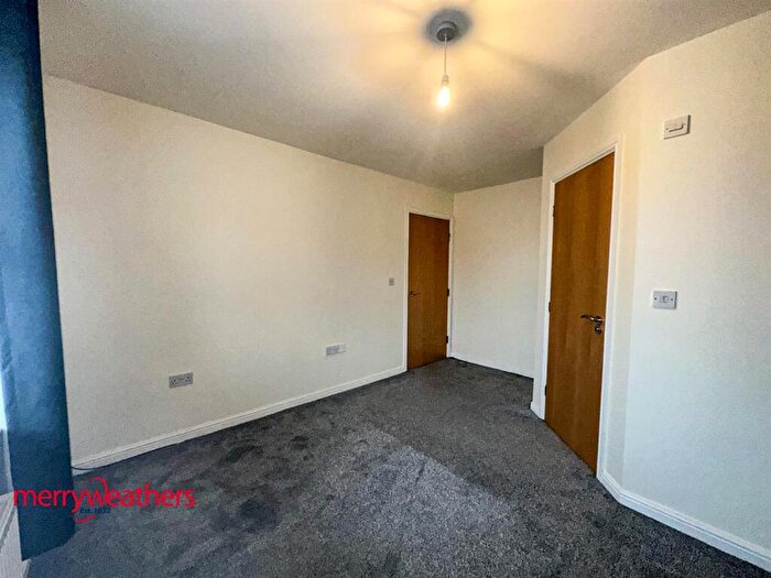 2 Bedroom Apartment To Rent In Durham Way, Parkgate, Rotherham, S62