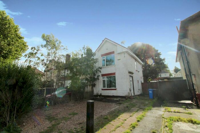 2 Bedroom End Of Terrace House To Rent In Valentine Road, Sheffield, South Yorkshire, S5