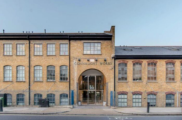 2 Bedroom Flat To Rent In Old Ford Road, Bow, London, E3