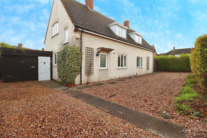 2 Bedroom Semi-Detached House For Sale In Franklin Fields, Corby, NN17