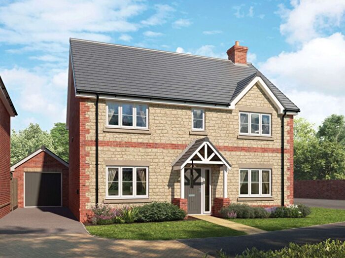4 Bedroom Detached House For Sale In Calne Road, Lyneham, SN15