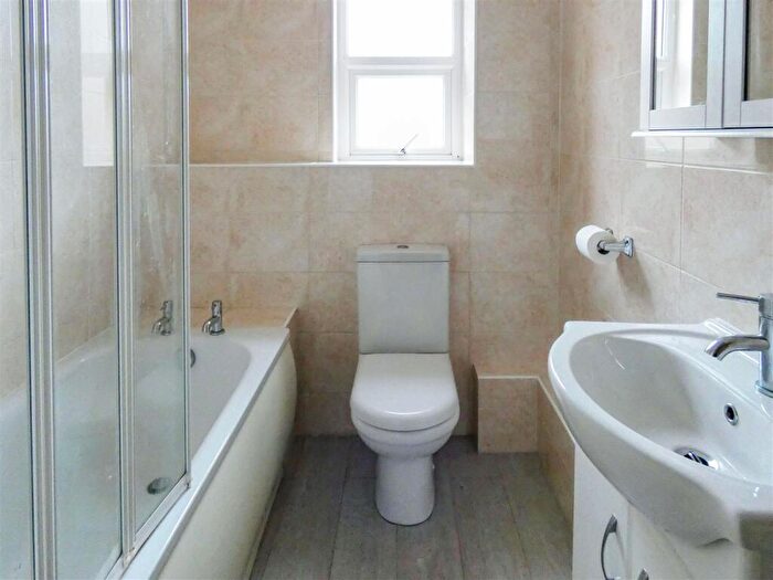 2 Bedroom Apartment To Rent In The Gilberts, Rustington, BN16