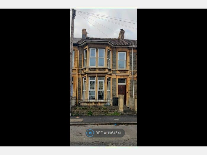 3 Bedroom Terraced House To Rent In South Road, Bristol, BS15