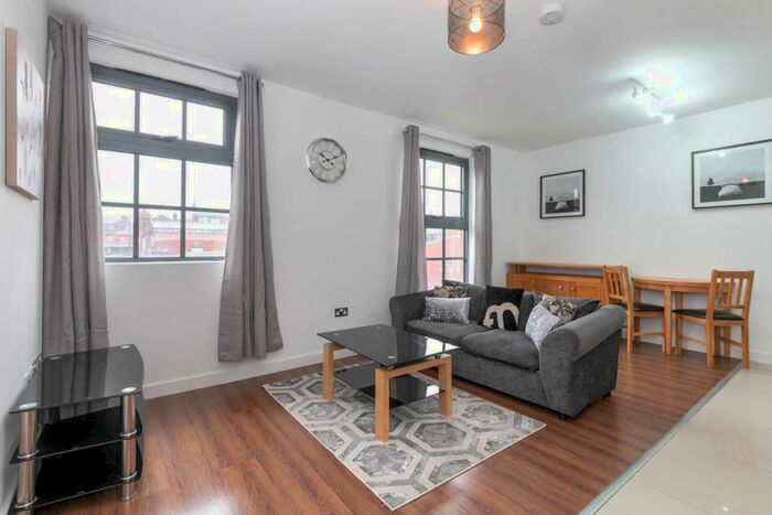 1 Bedroom Apartment To Rent In Kenyon Forge, Kenyon Street, B18