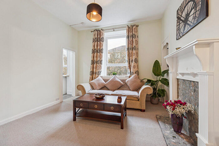 1 Bedroom Flat For Sale In Newlands Road, Cathcart, G44