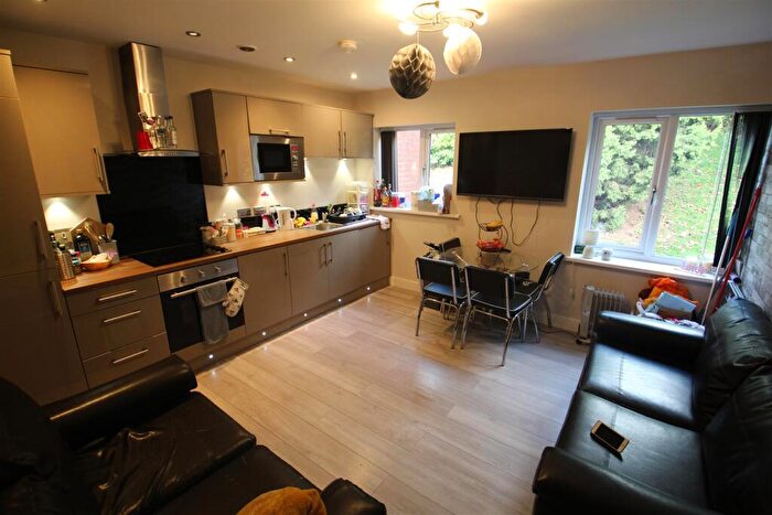 2 Bedroom Apartment To Rent In Hartisca Residence, Hartwell Road, Hyde Park, Leeds, LS6