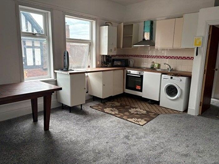 3 Bedroom Flat To Rent In Outram Street, Sutton-In-Ashfield, NG17