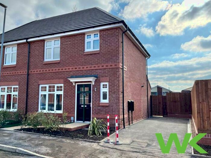 3 Bedroom Semi-Detached House To Rent In Roman Way, West Bromwich, B71